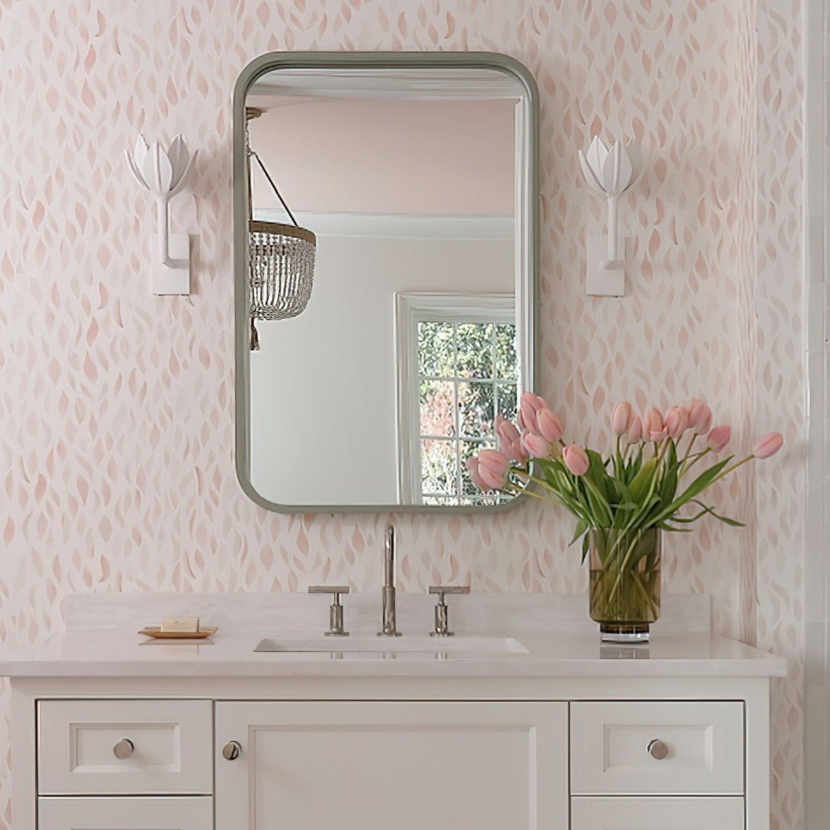 Quina Wall Lamp Flower