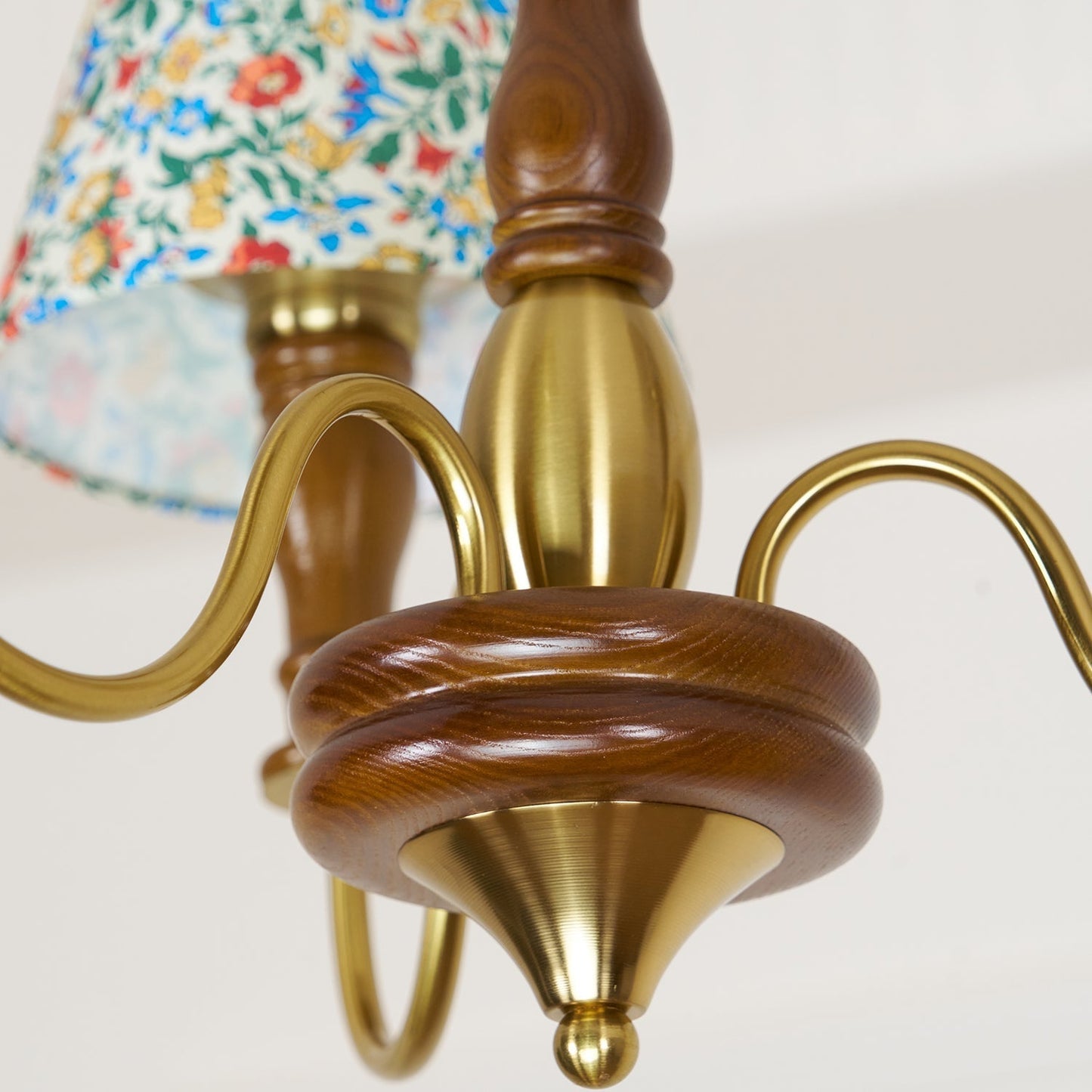 Tissu à fleurs Cassian Chandelier