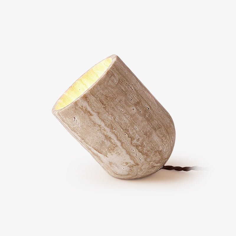 Lampe de table conique en travertin Mysilarae