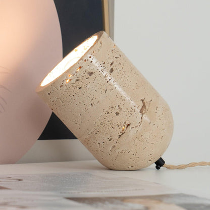 Lampe de table conique en travertin Mysilarae