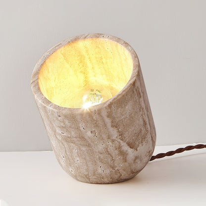 Lampe de table conique en travertin Mysilarae