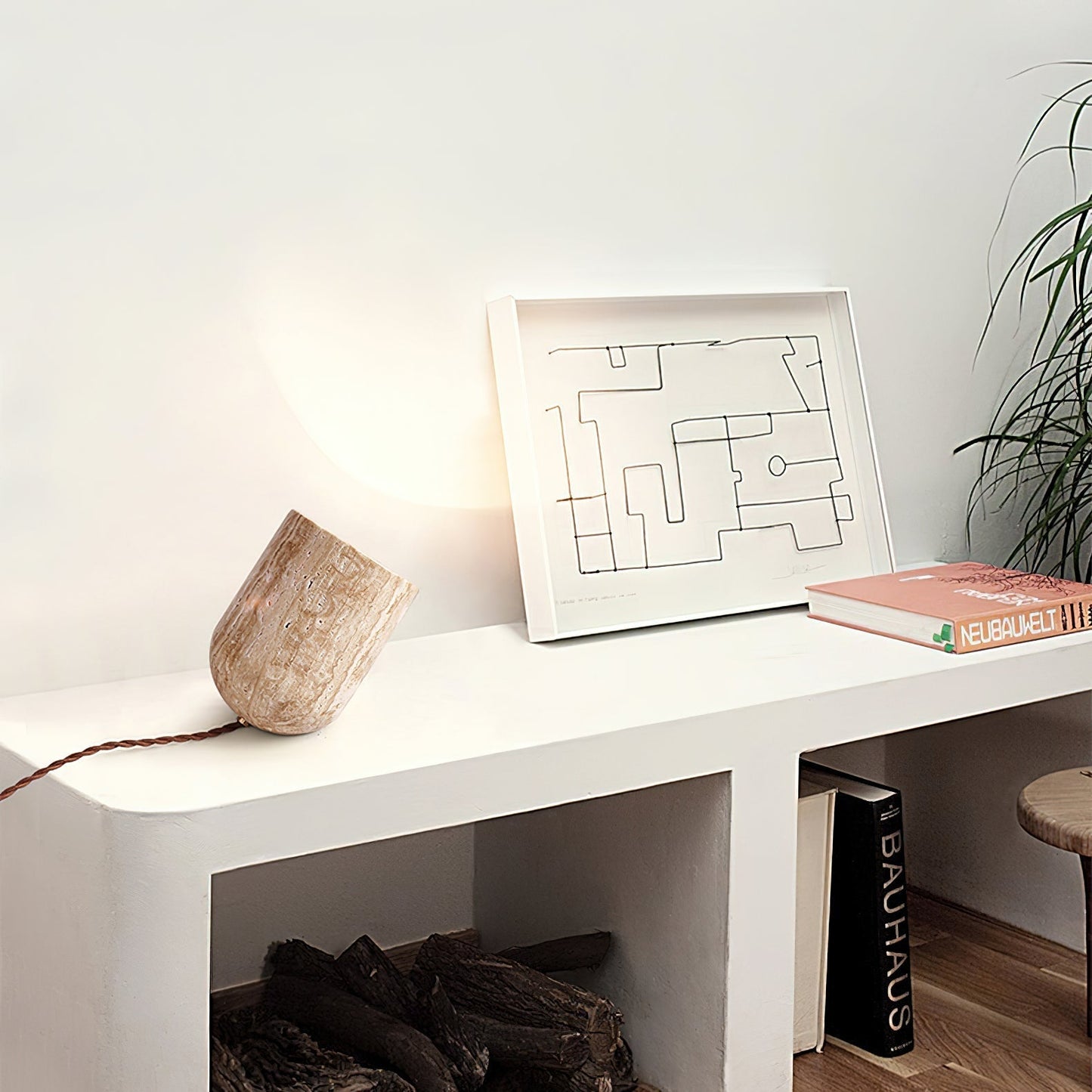 Lampe de table conique en travertin Mysilarae