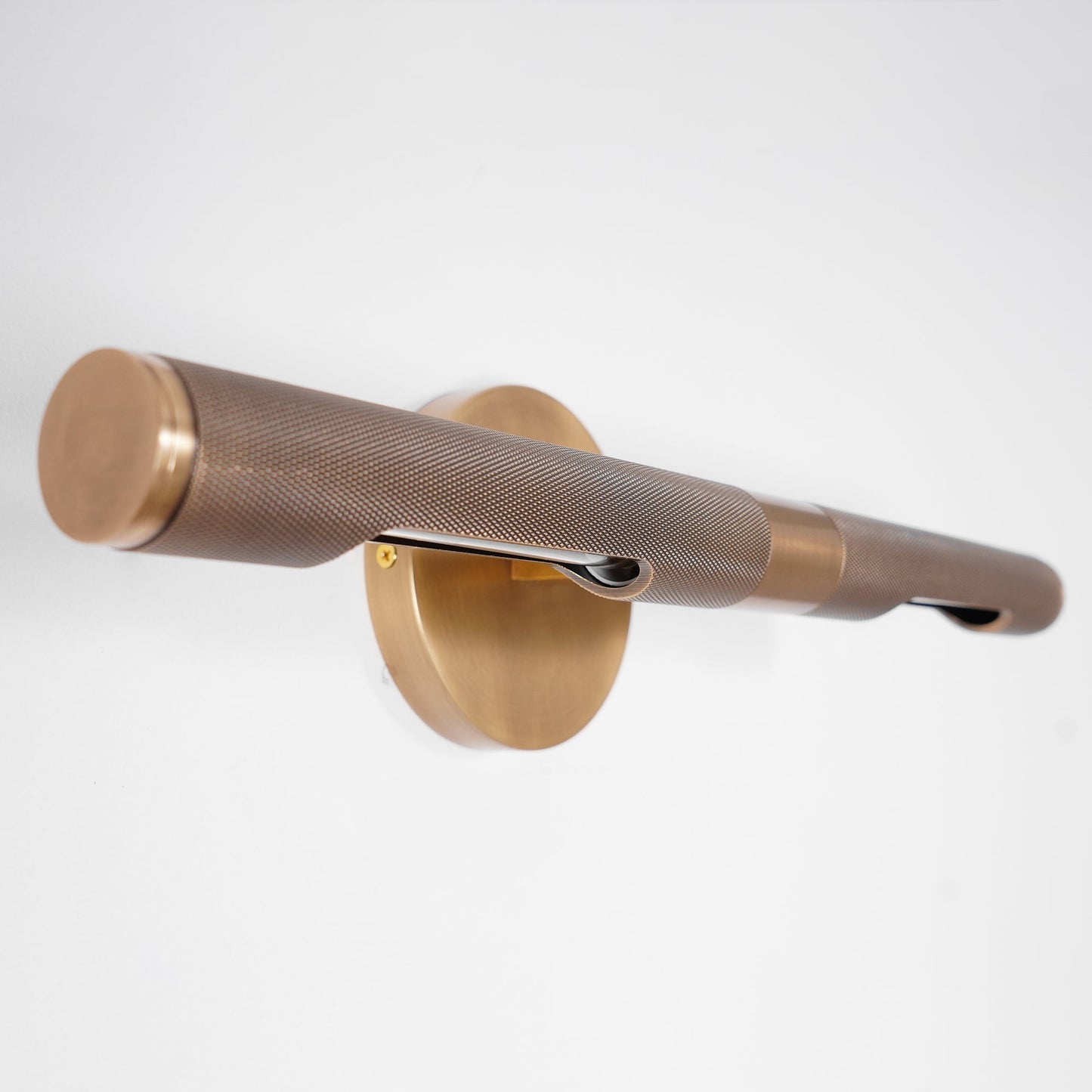 Solvain Modern Brass LED Wall Light