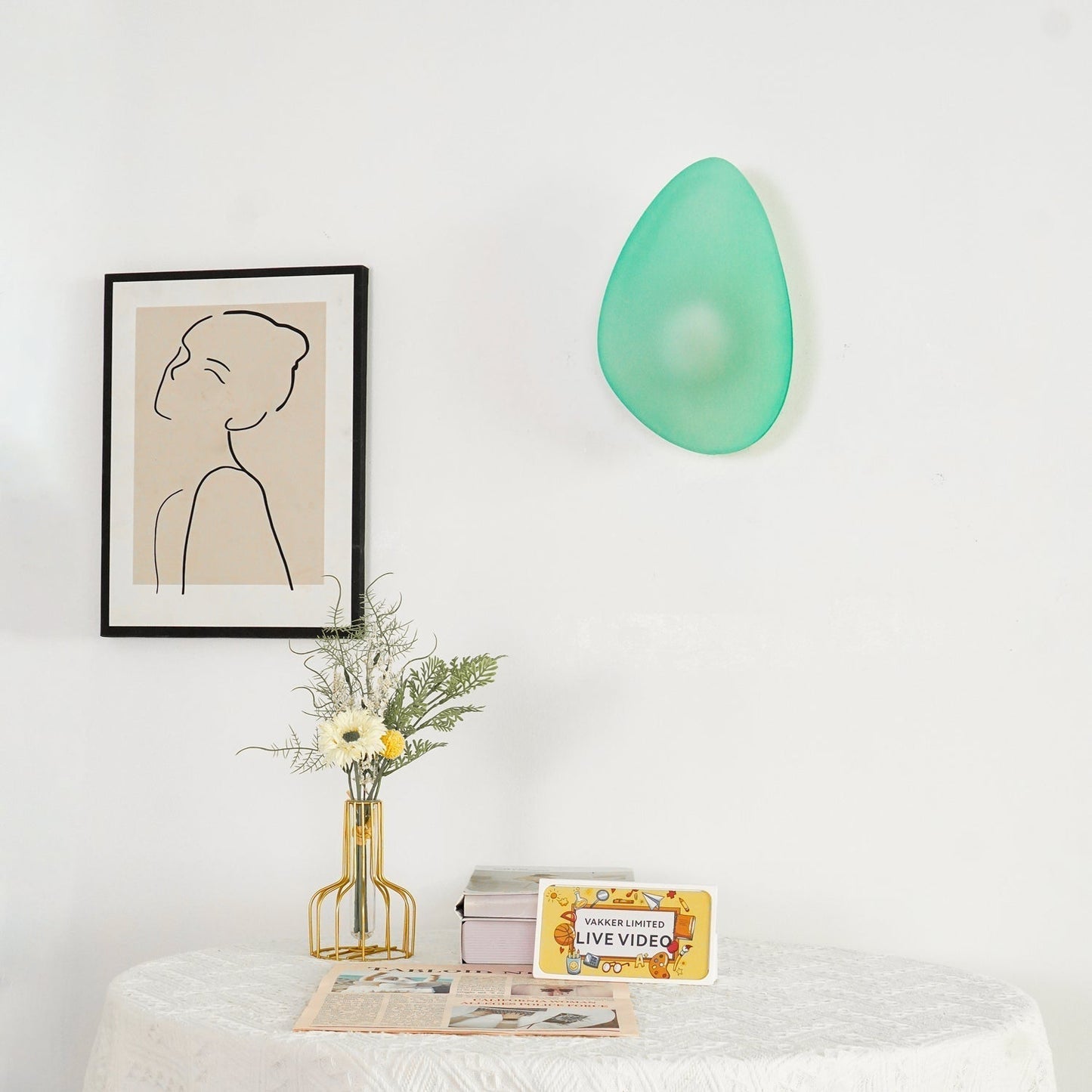 Ruvin Bubble Glass Wall Lamp