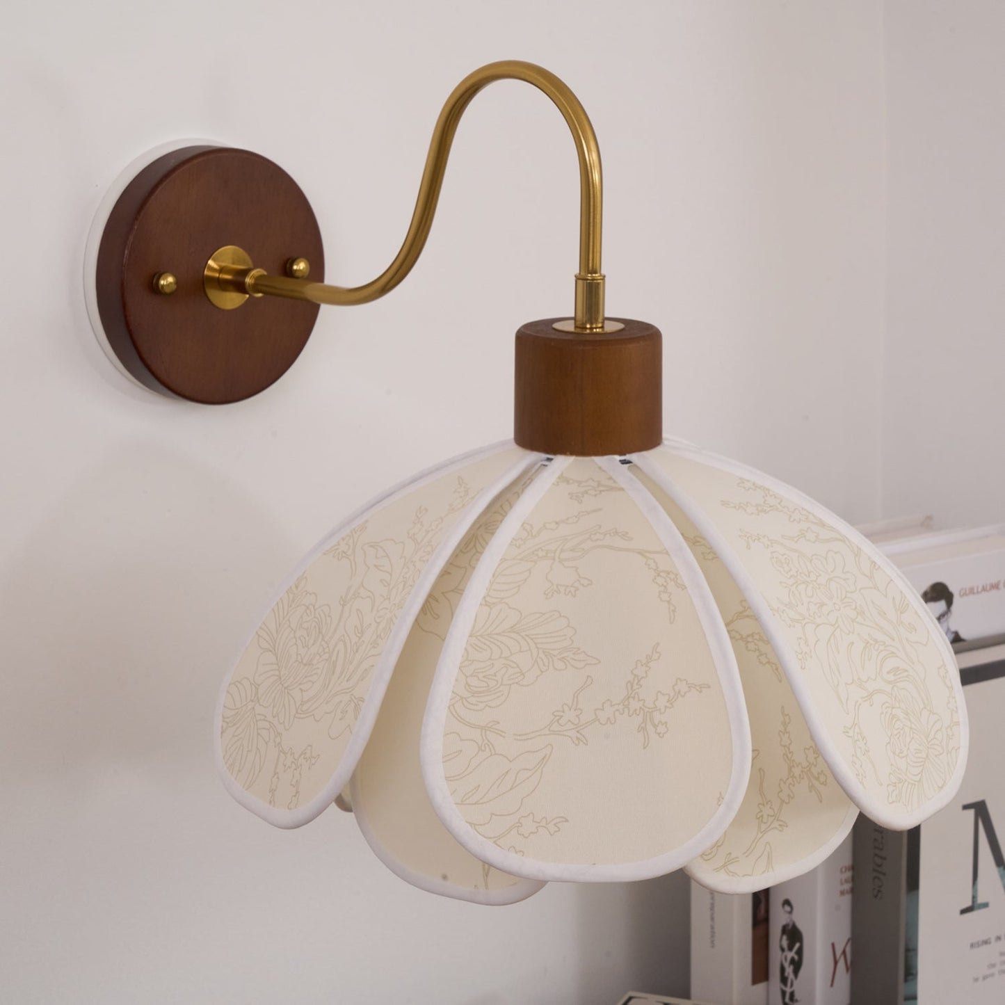 Florayne Vintage Floral Glass Wall Lamp