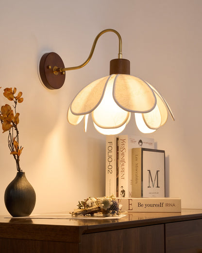Florayne Vintage Floral Glass Wall Lamp