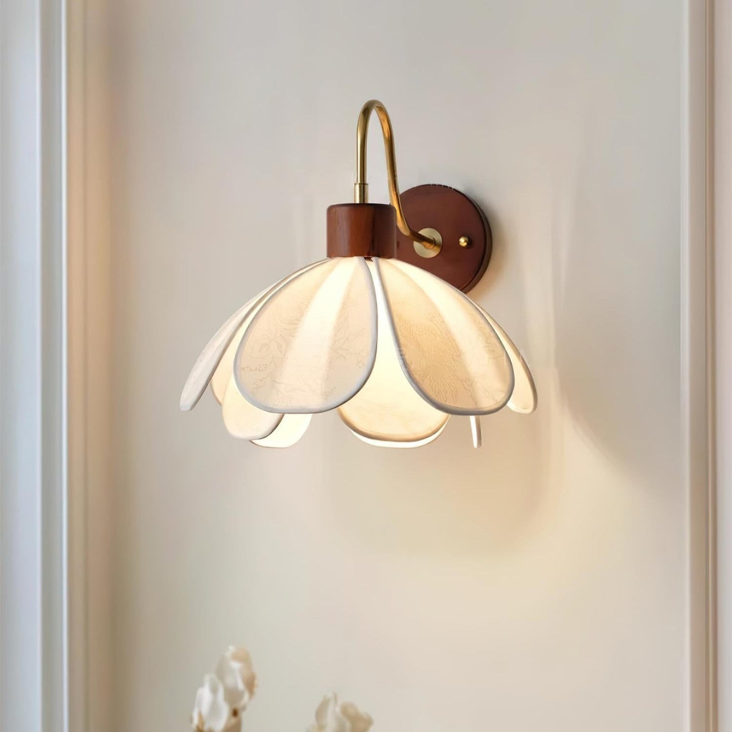 Yuki Wall Lamp Floral Wood Fabirc