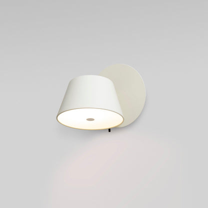 Fivra Dual Shade Wall Lamp