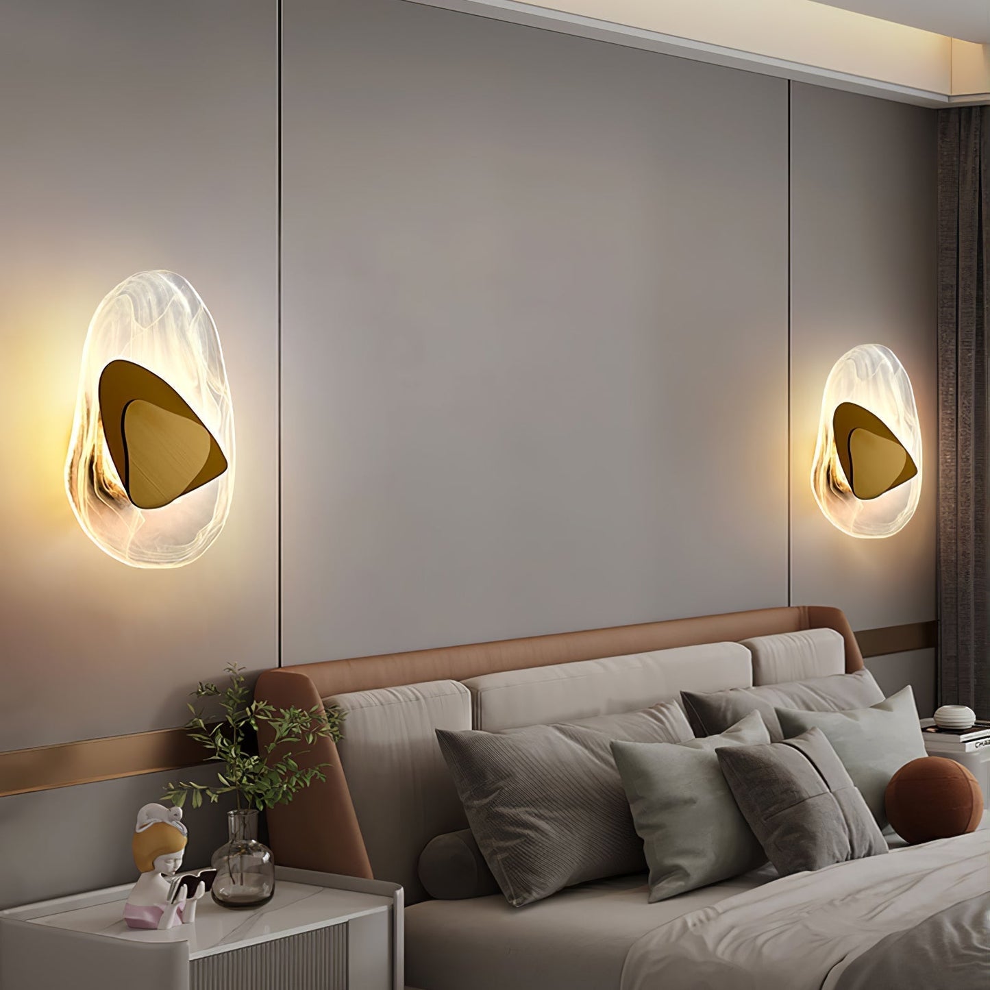 Beatrice Artistic Black Glass Wall Lamp
