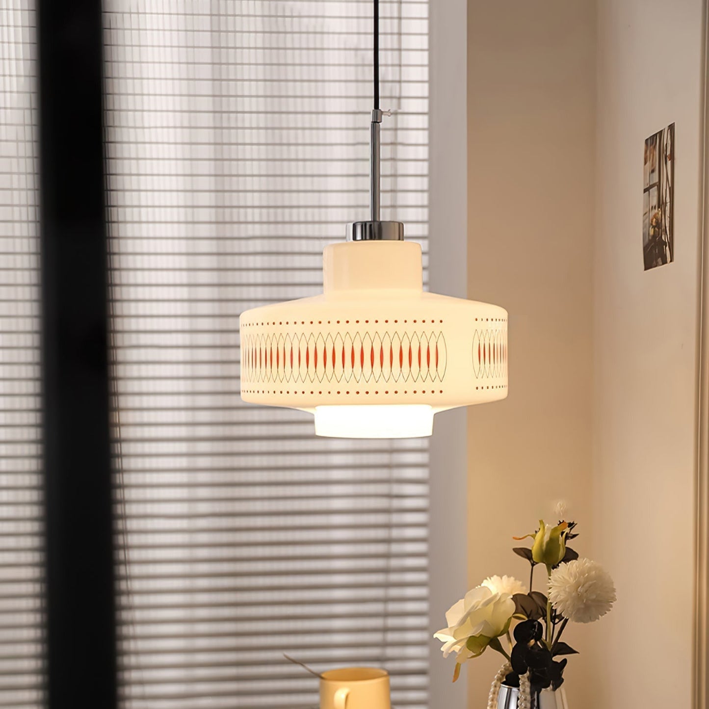 Lampe suspendue moderne du milieu du siècle Roko