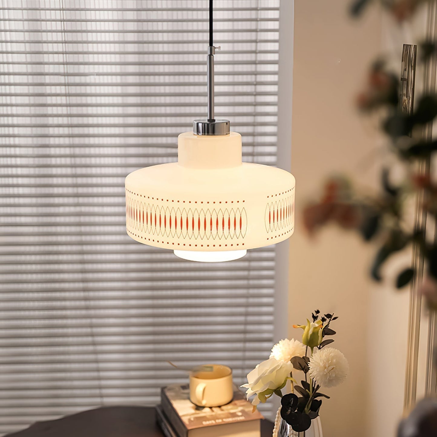 Lampe suspendue moderne du milieu du siècle Roko