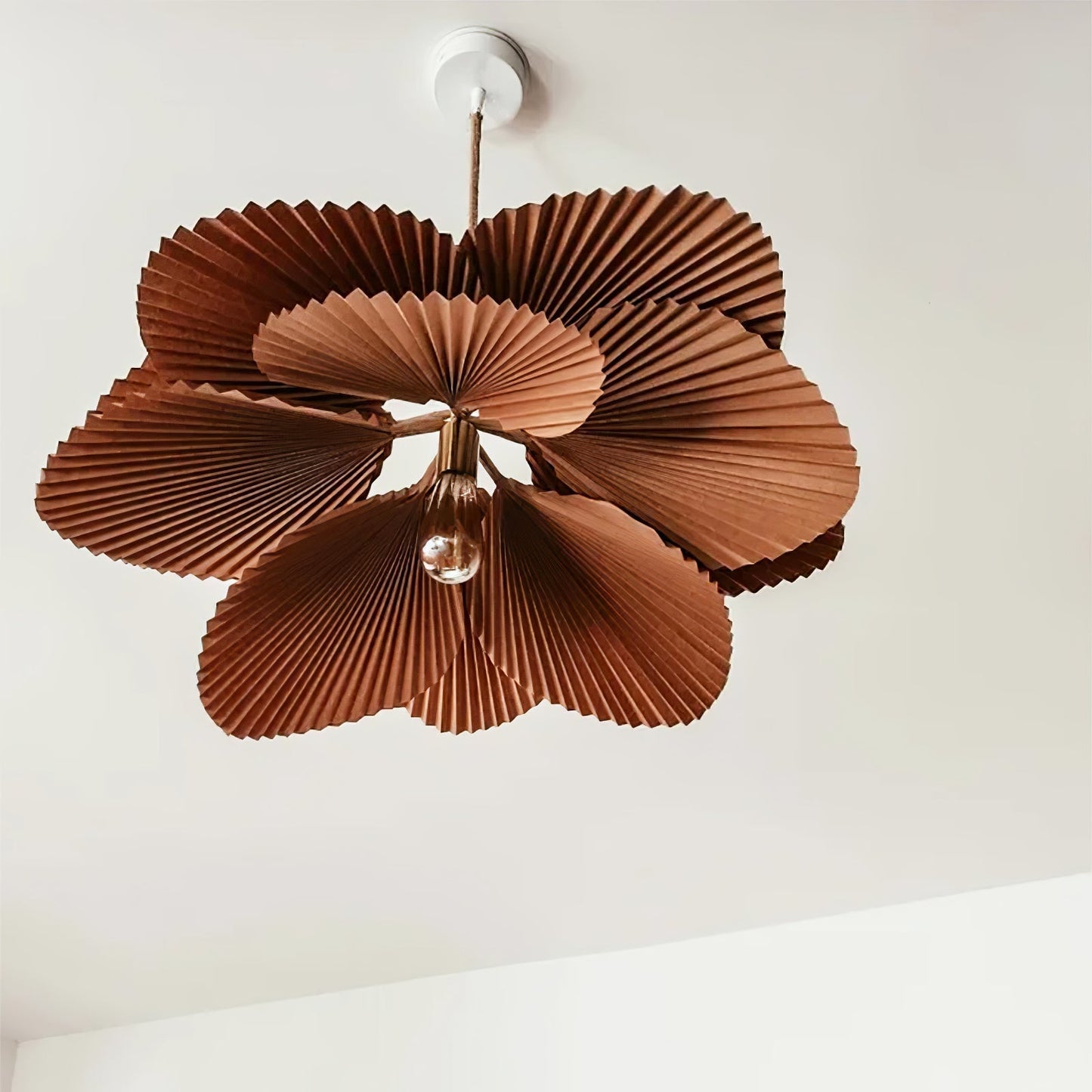 Lampe à suspension Lotus à feuilles pliées Lyra Papier