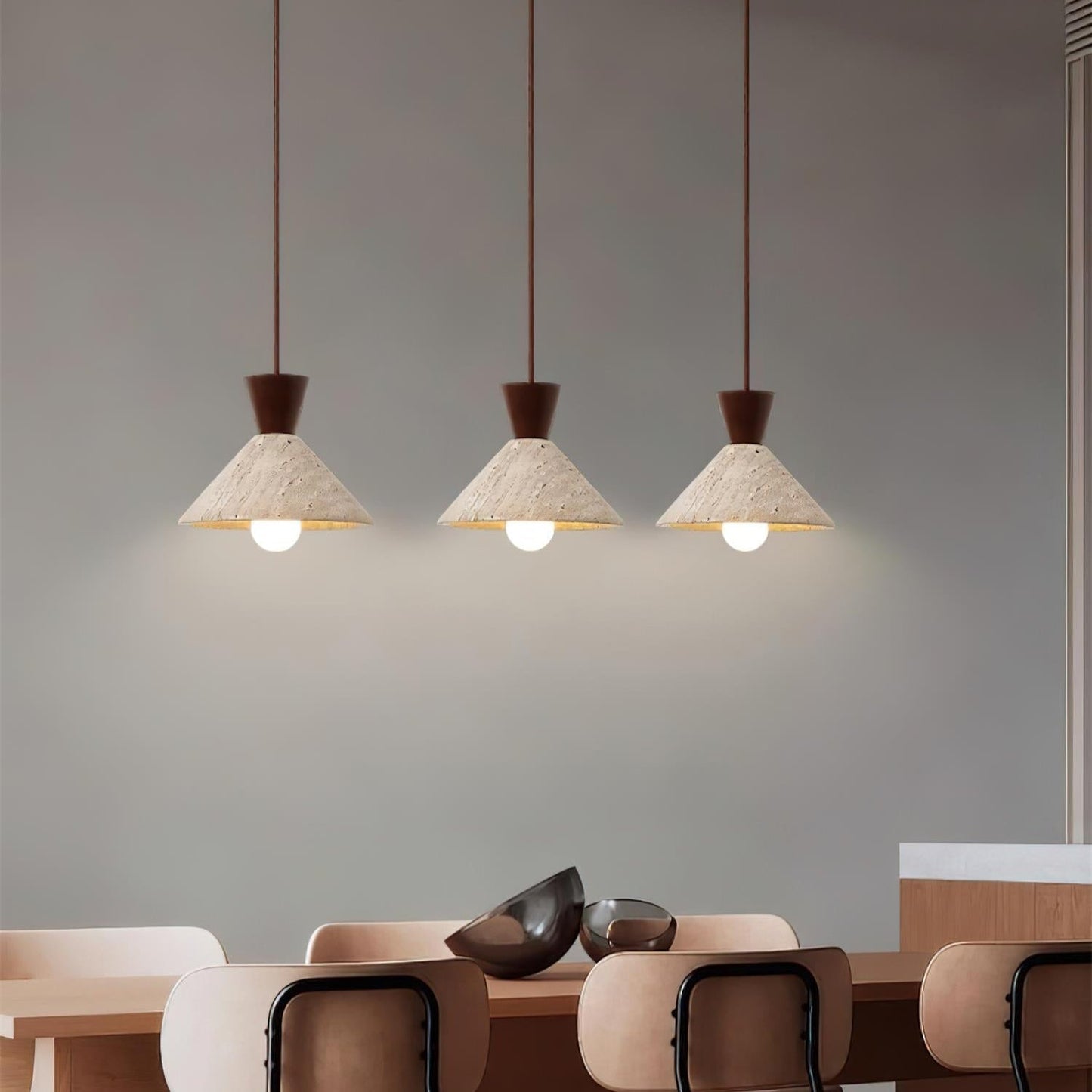 Ritta Suspension en travertin forme Chapeau