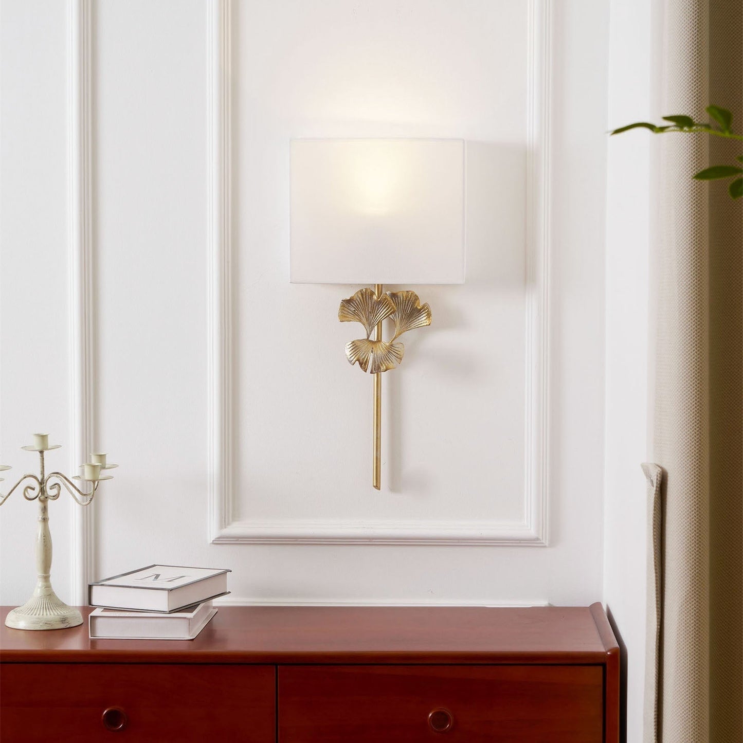 Daisy Wall Lamp Ginkgo Leaf