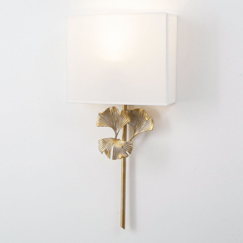 Daisy Wall Lamp Ginkgo Leaf