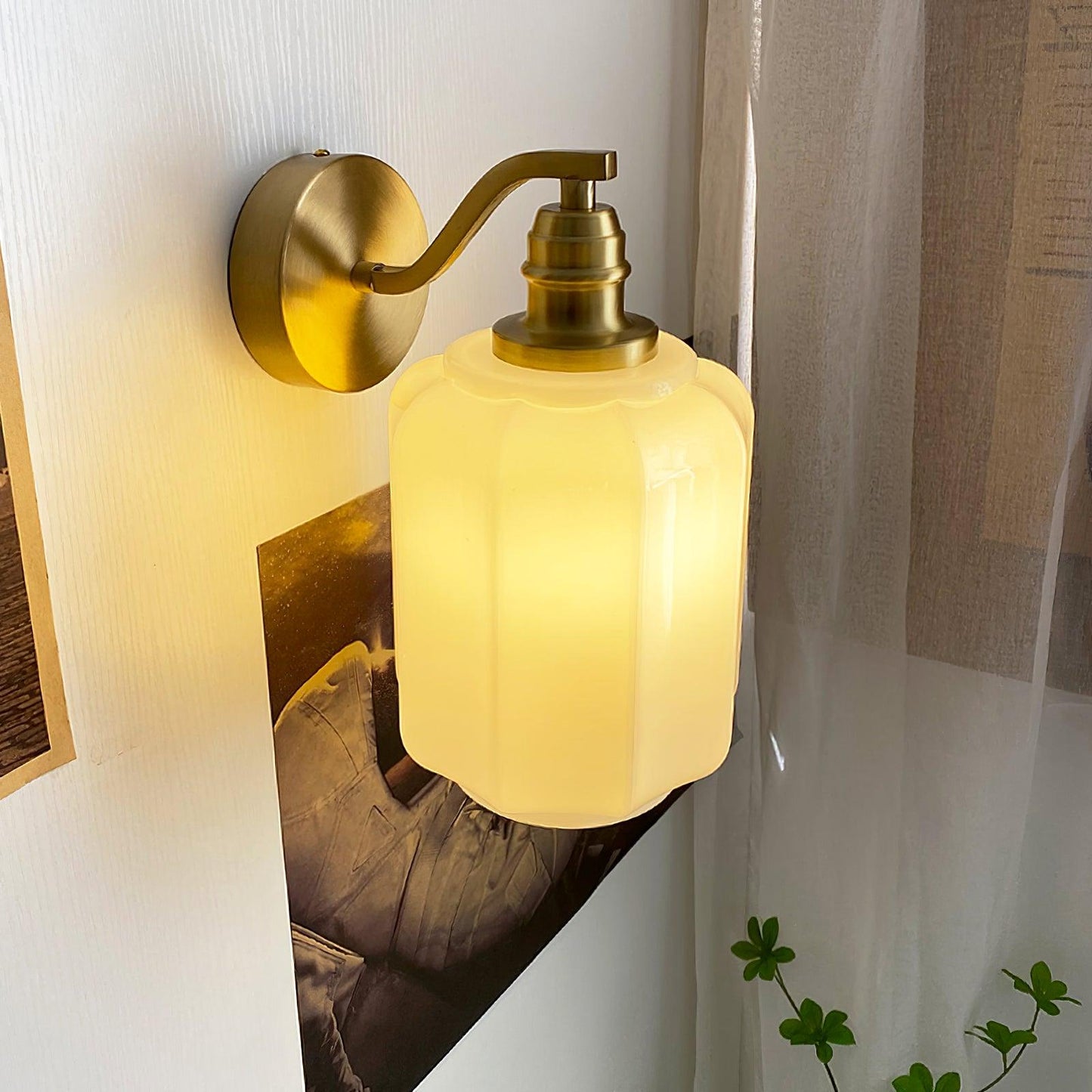 Miano Glass Wall Lamp