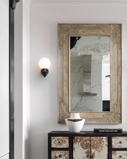 Evelo Modern Globe Wall Lamp