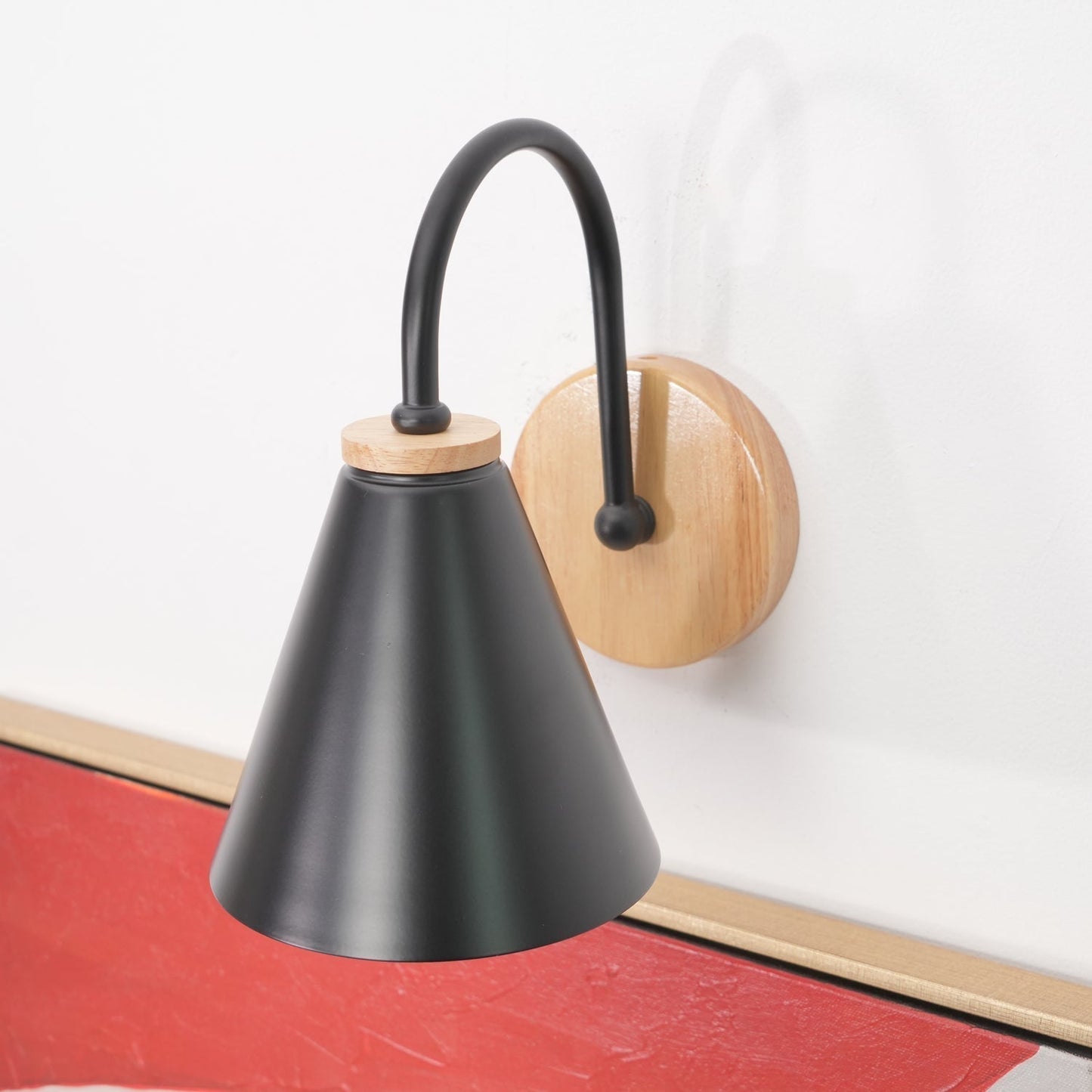 Sern Nordic Wood Wall Lamp