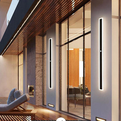 Vynn Linear Outdoor Wall Lamp