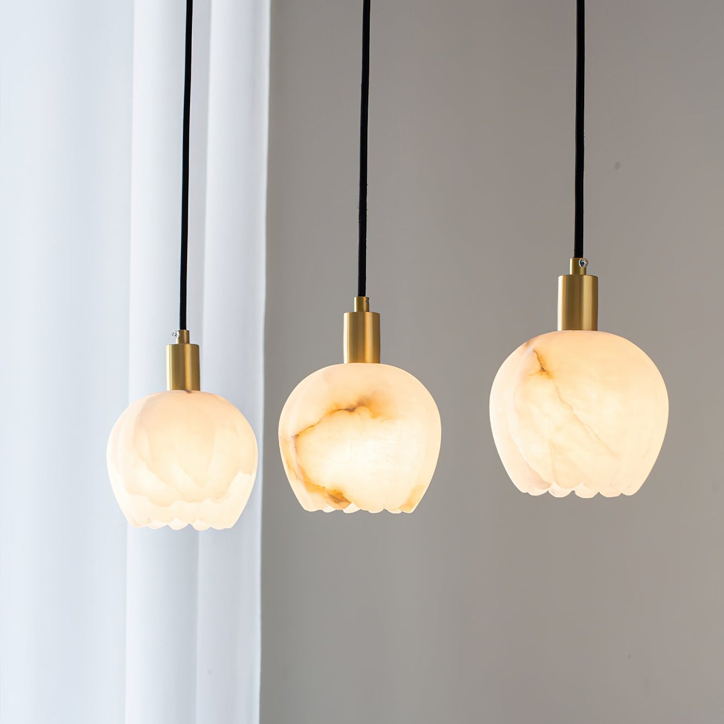 Ritta Pendant Light Flower-shaped  Alabaster