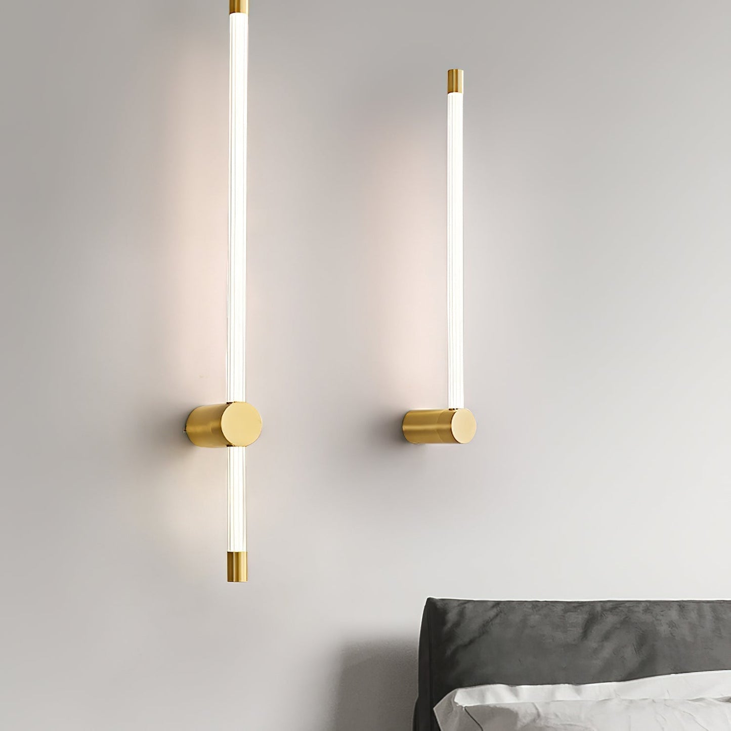 Vexy Linear LED Wall Light Gold