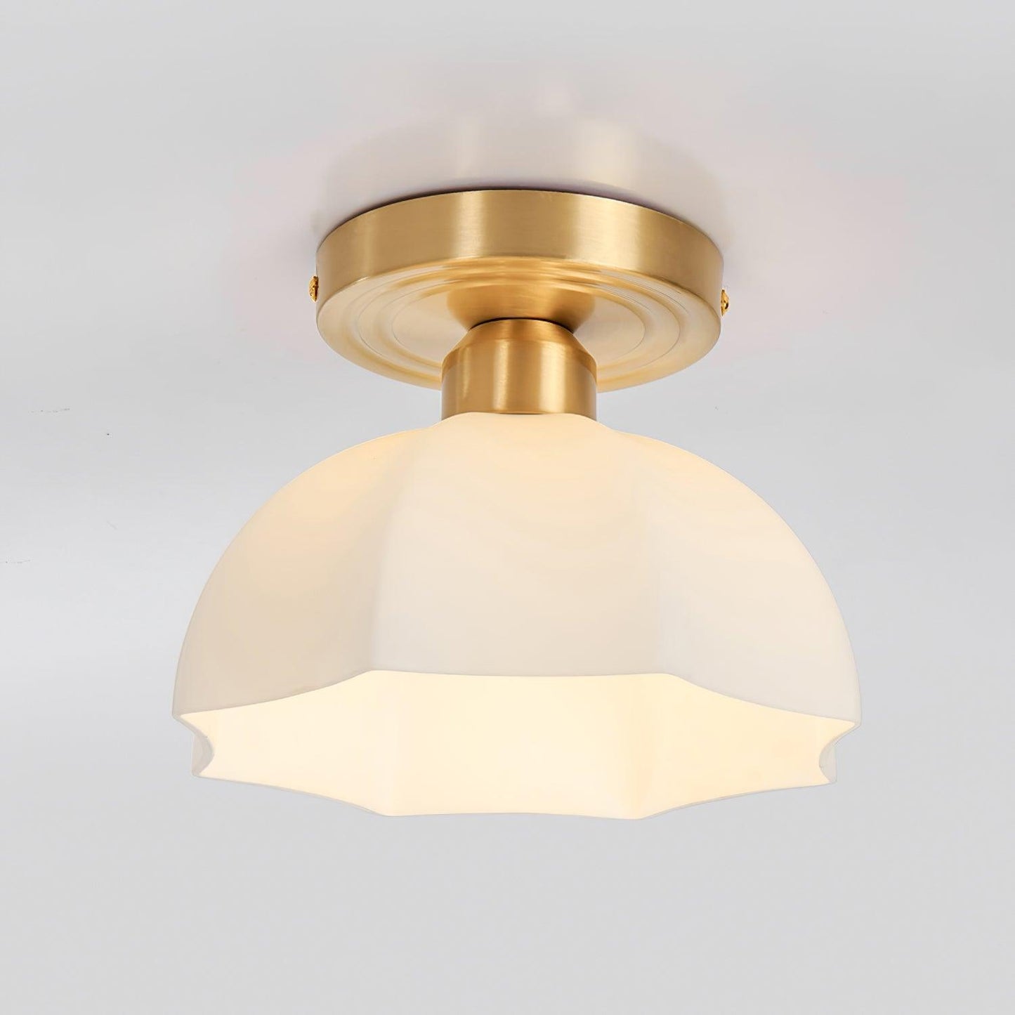 Plafonnier Avelin en laiton et verre opale
