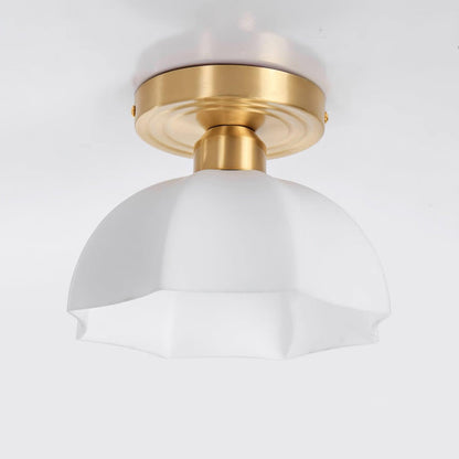 Plafonnier Avelin en laiton et verre opale