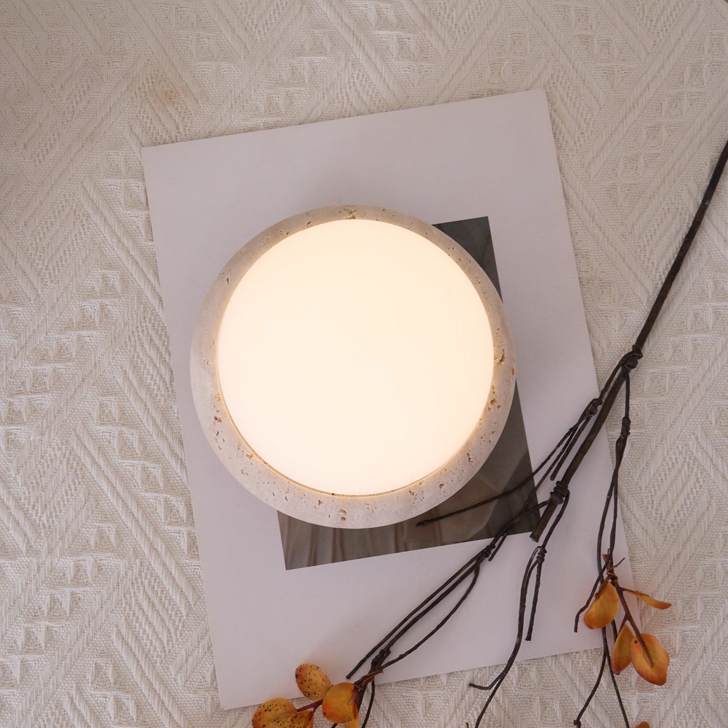 Riita Lampe de table globe en travertin Mini Maga