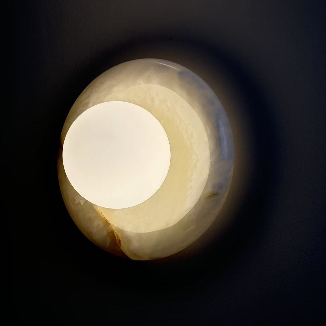 Hako Marble Indoor Wall Sconce