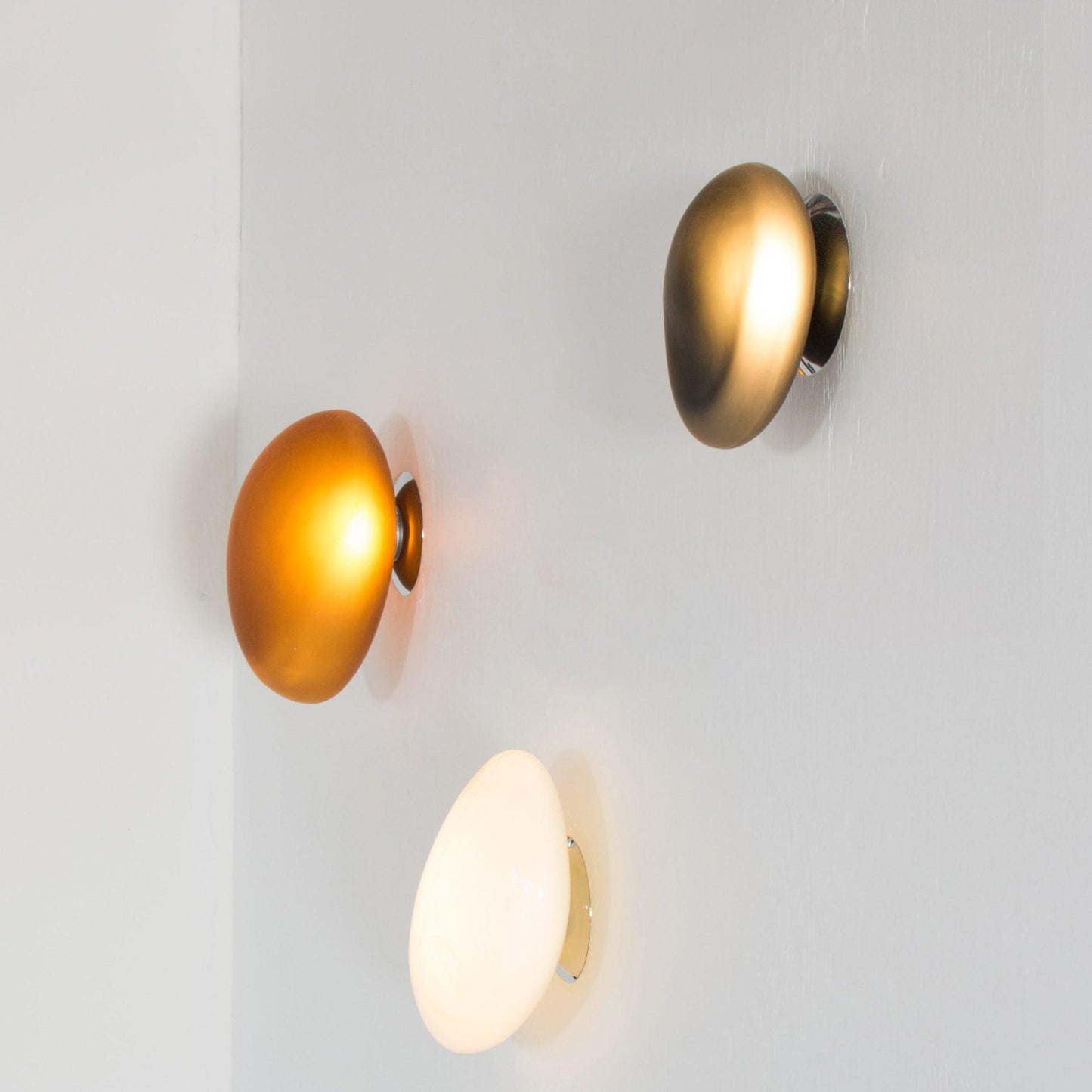 Ruvin Bubble Glass Wall Lamp