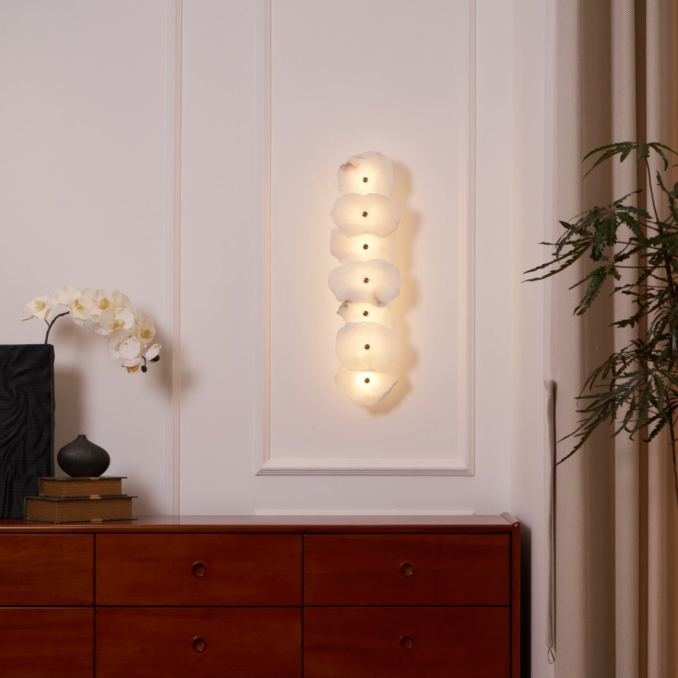 Cevra Alabaster Flower Wall Lamp