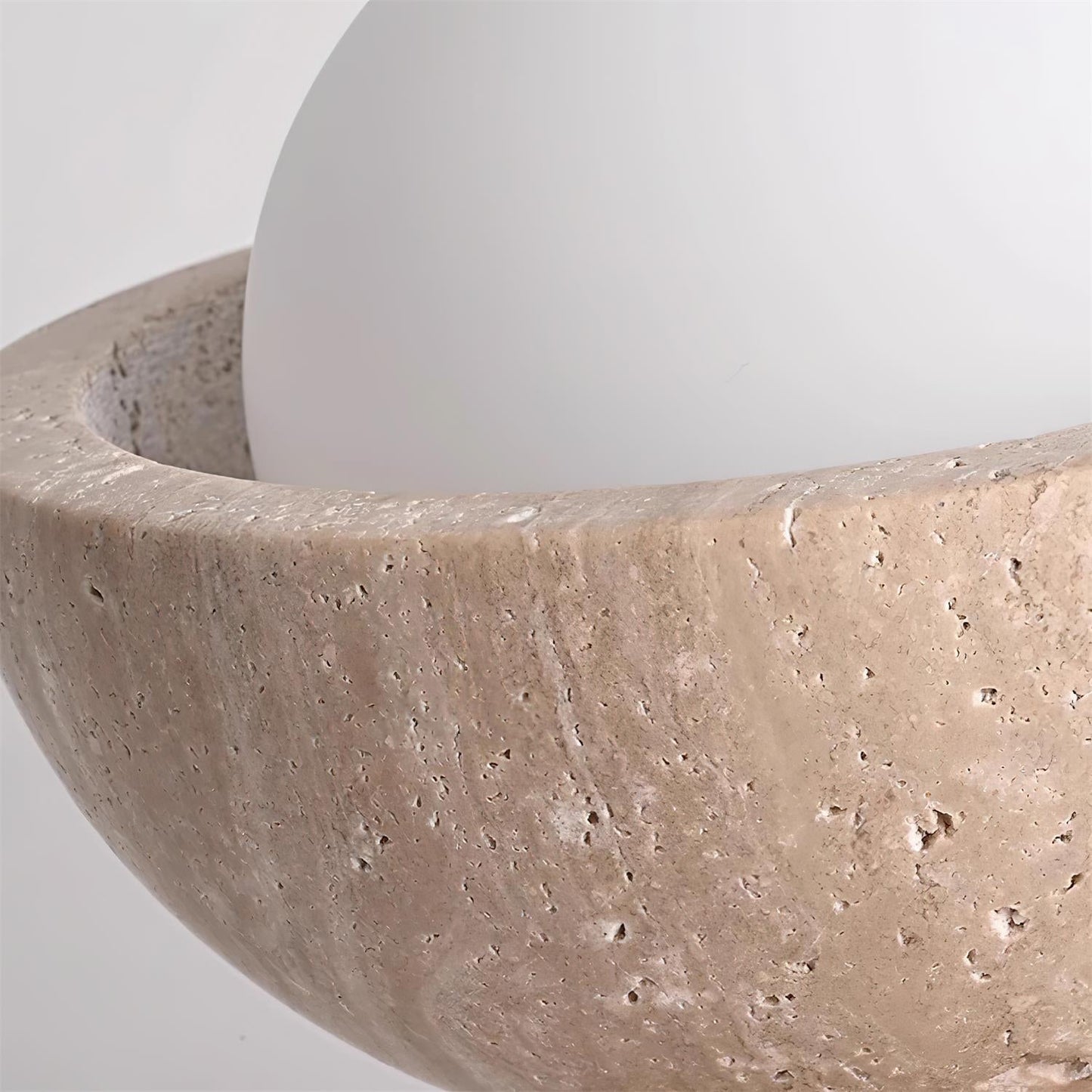 Plafonnier Ritta minimaliste en travertin