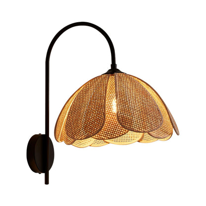 Edria Petal-Shaped Rattan Wall Lamp