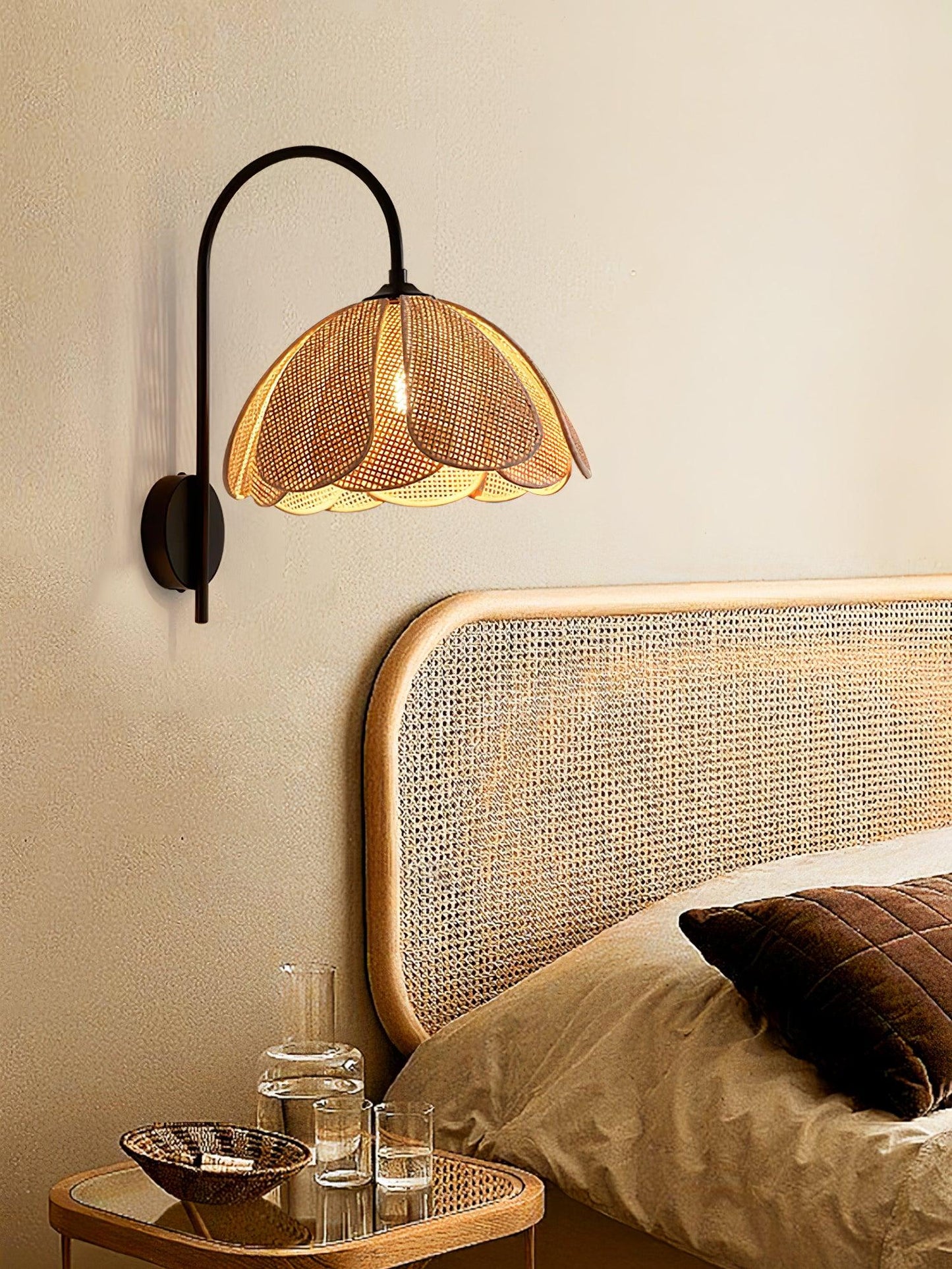 Edria Petal-Shaped Rattan Wall Lamp