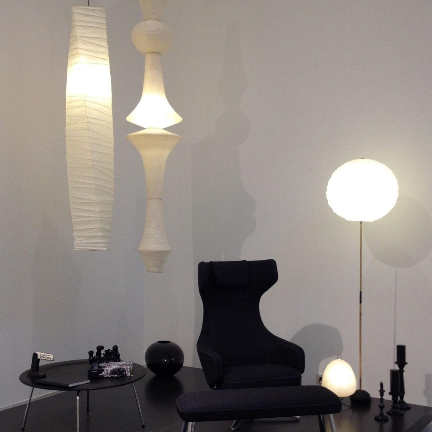 Faye Sculptural Paper Vertical Pendant Light
