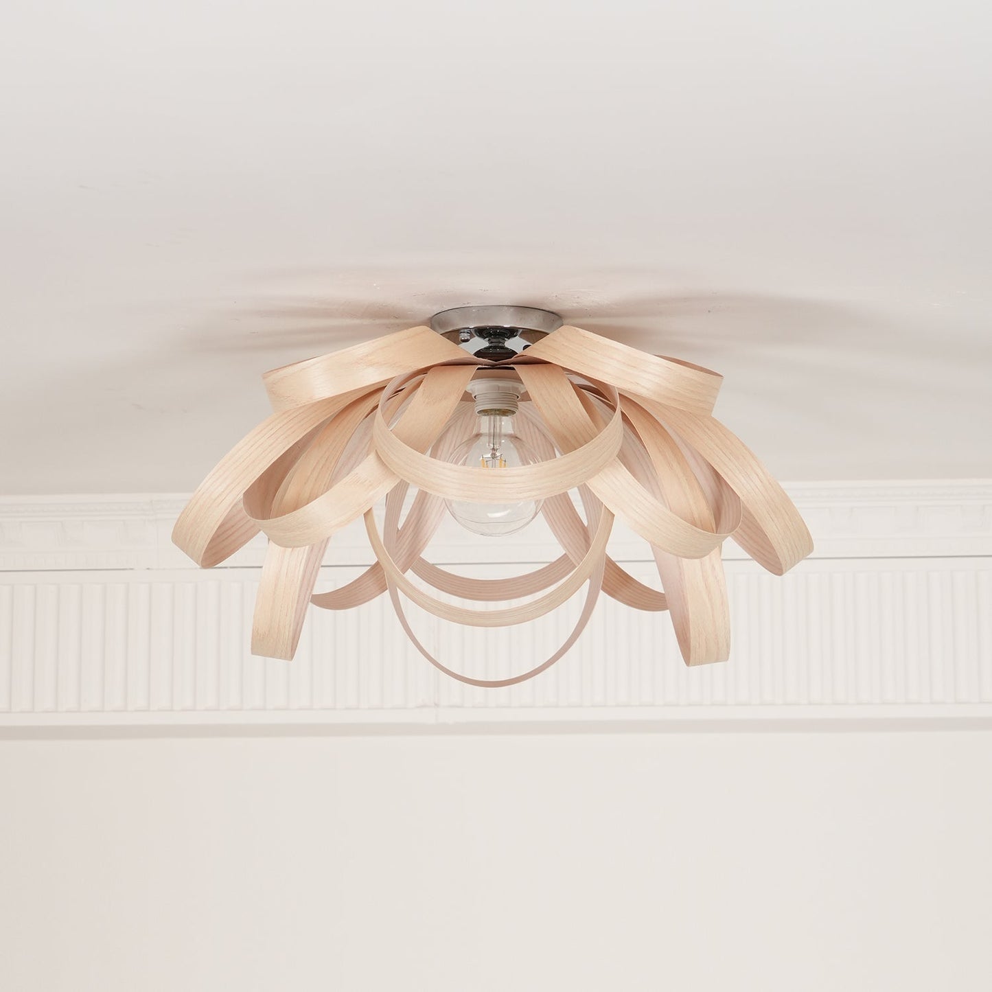 Veylo Wooden Ribbon Ceiling Lamp
