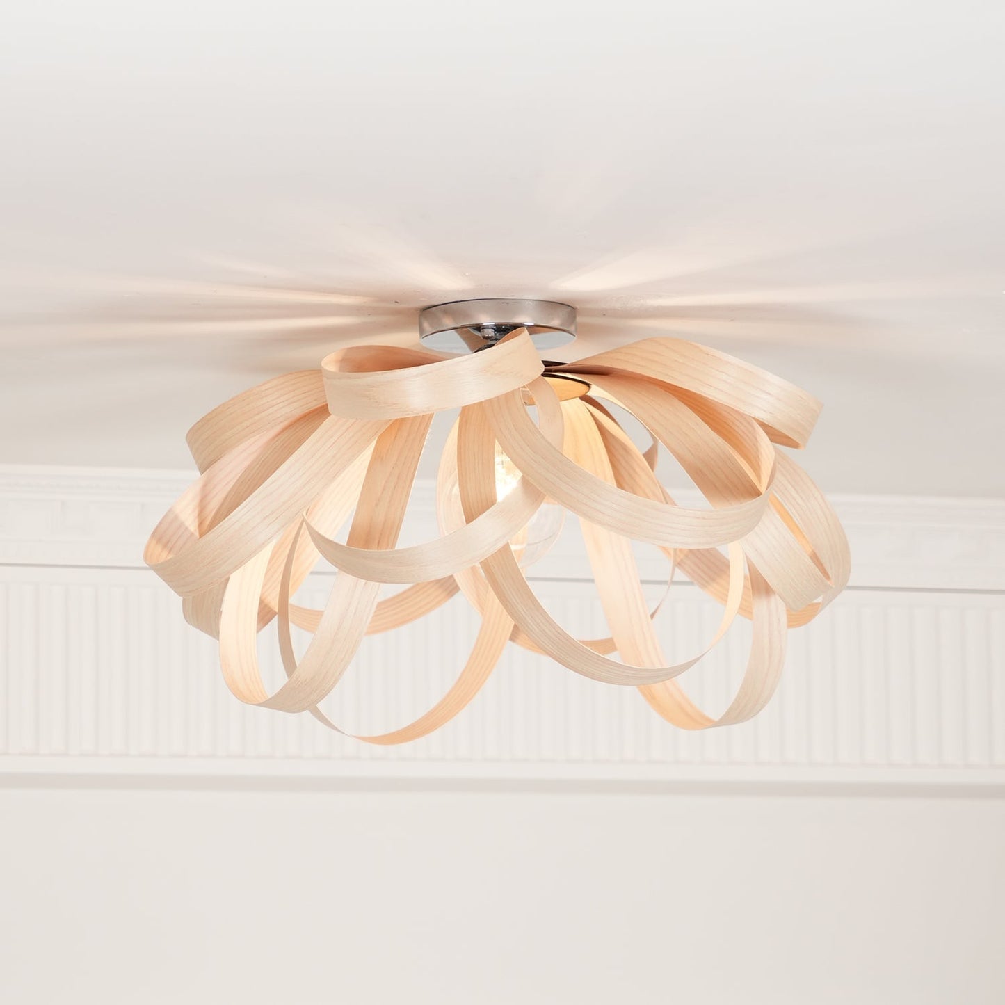 Veylo Wooden Ribbon Ceiling Lamp