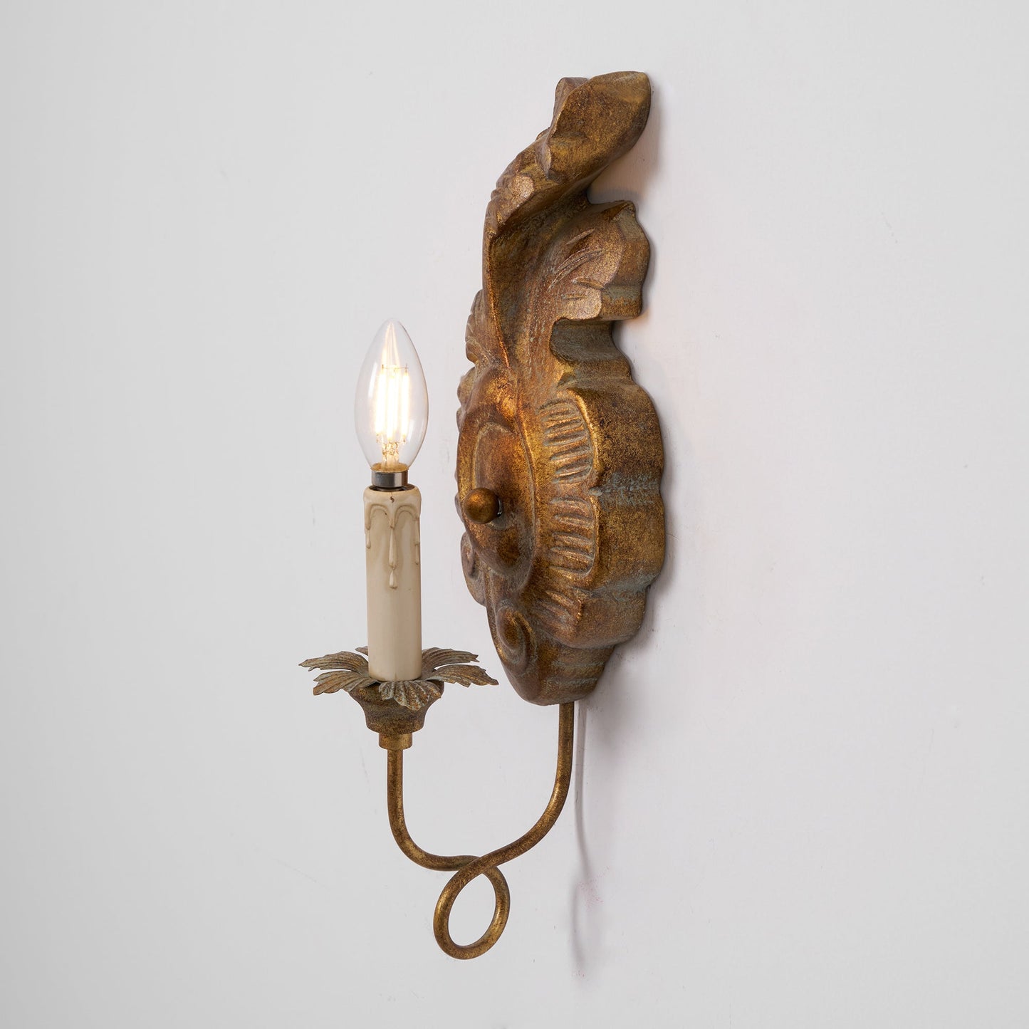 Louis Indoor Wall Lamp Wood