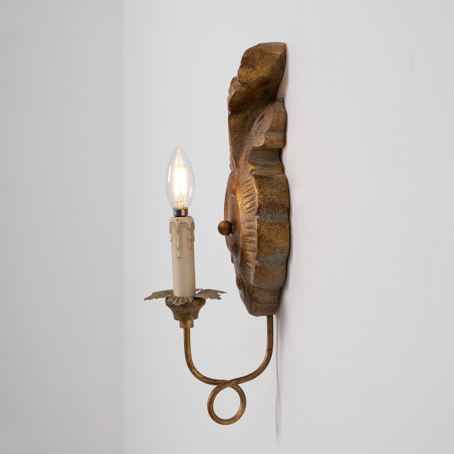 Louis Indoor Wall Lamp Wood