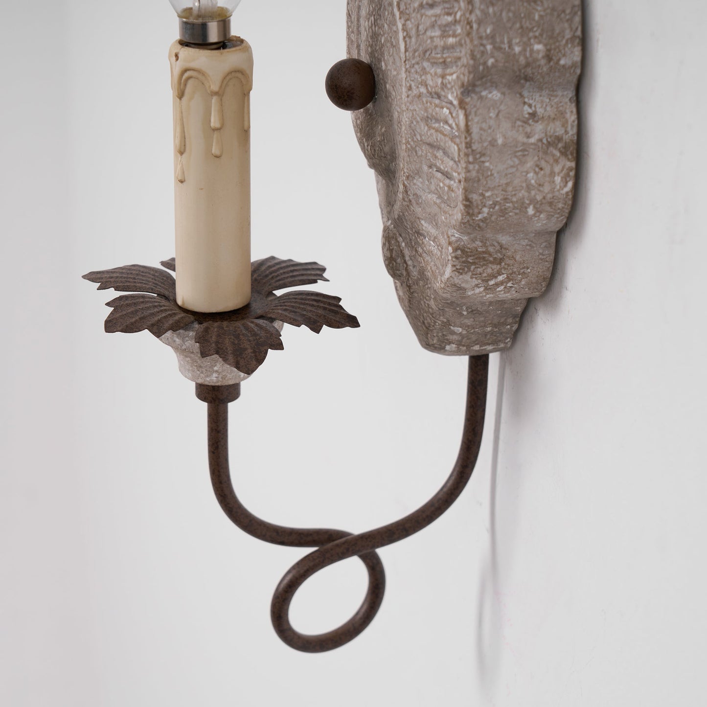 Louis Indoor Wall Lamp Wood