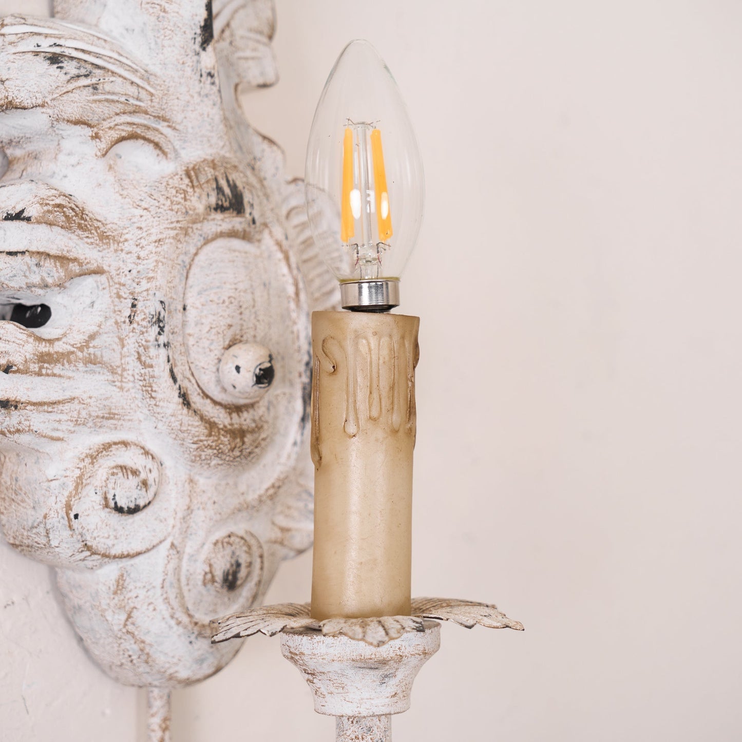 Louis Indoor Wall Lamp Wood