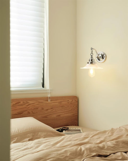 Applique murale Perivo en chrome poli