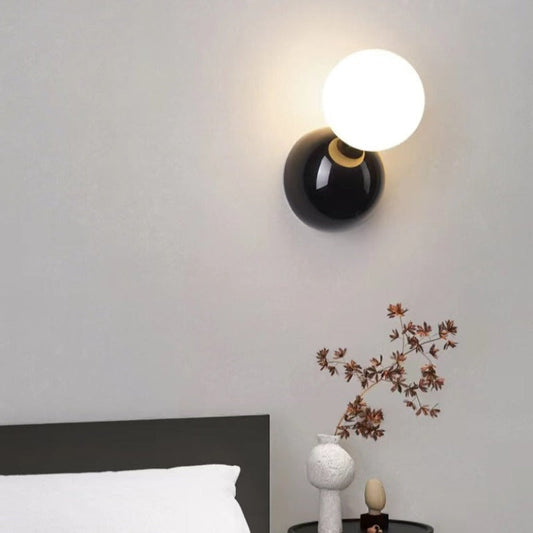 Moderne LED-Innenwandleuchte Valentina aus schwarzem und weißem Metall für das Wohnzimmer