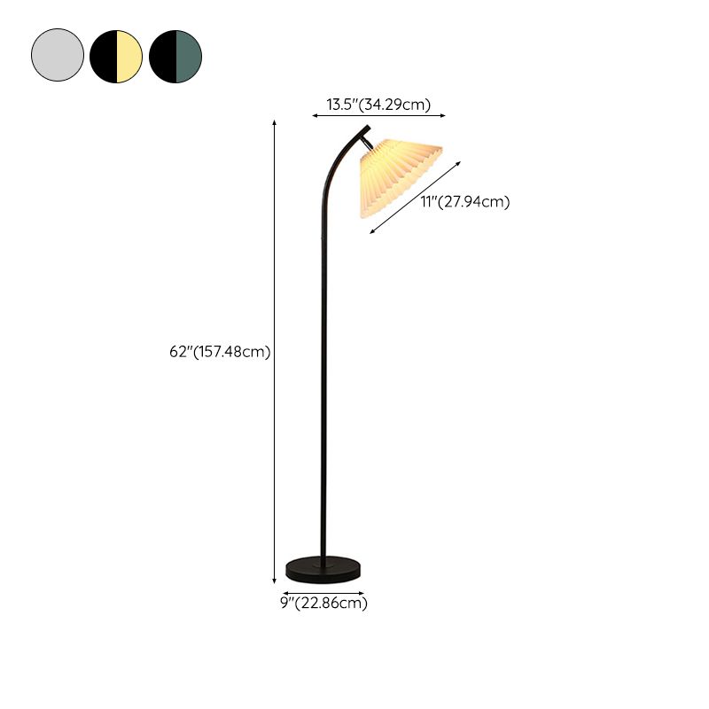 Moderne Arc-Stehlampe aus plissiertem Metallgewebe von Ozawa, 3 Farben