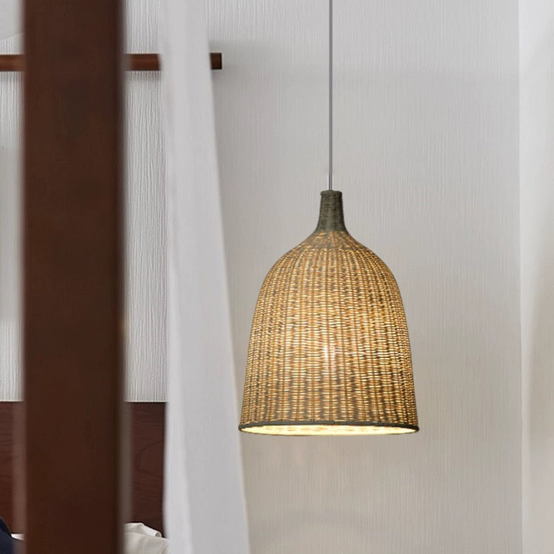 Lampe suspendue moderne en rotin Muto au-dessus de la table à manger/chambre à coucher
