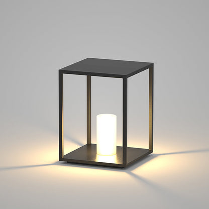 Ray Minimalistische rechteckige Solar-Außenbodenlampe aus Metall